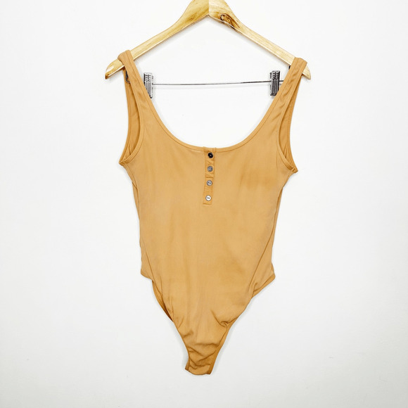 L*SPACE Float On One Piece Swimsuit Tan ribbed scoop neck womens US 10 - Picture 2 of 6